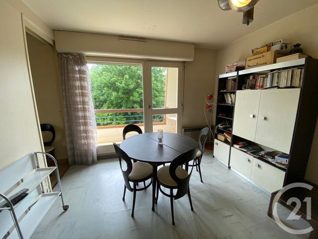 Afficher la photo en grand Appartement F3 à vendre - 3 pièces - 43.7 m2 - HOULGATE - 14 - BASSE-NORMANDIE - Century 21 Frédéric Bagot