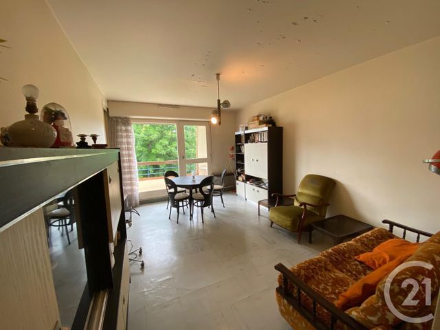 Afficher la photo en grand Appartement F3 à vendre - 3 pièces - 43.7 m2 - HOULGATE - 14 - BASSE-NORMANDIE - Century 21 Frédéric Bagot