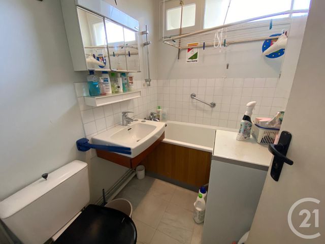 Afficher la photo en grand Appartement F3 à vendre - 3 pièces - 43.7 m2 - HOULGATE - 14 - BASSE-NORMANDIE - Century 21 Frédéric Bagot