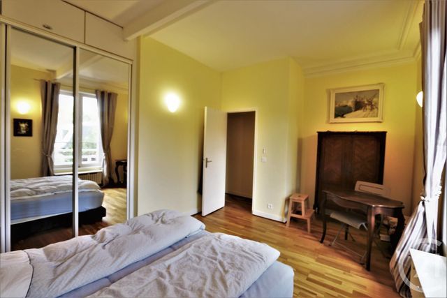 Appartement F4 à vendre - 4 pièces - 108.86 m2 - HOULGATE - 14 - BASSE-NORMANDIE - Century 21 Frédéric Bagot Appartement F4 à vendre - 4 pièces - 108.86 m2 - HOULGATE - 14 - BASSE-NORMANDIE - Century 21 Frédéric Bagot