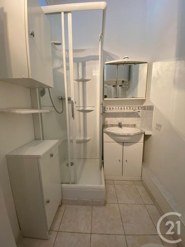 Studio Cabine à louer - 1 pièce - 27.54 m2 - HOULGATE - 14 - BASSE-NORMANDIE - Century 21 Frédéric Bagot Studio Cabine à louer - 1 pièce - 27.54 m2 - HOULGATE - 14 - BASSE-NORMANDIE - Century 21 Frédéric Bagot