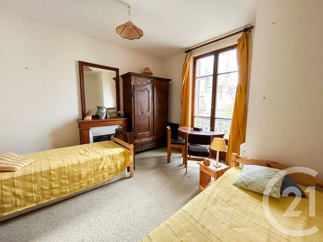 Afficher la photo en grand Appartement F4 à vendre - 4 pièces - 88.14 m2 - HOULGATE - 14 - BASSE-NORMANDIE - Century 21 Bagot Immobilier