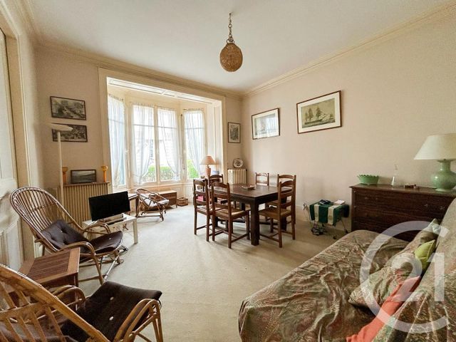 Afficher la photo en grand Appartement F4 à vendre - 4 pièces - 88.14 m2 - HOULGATE - 14 - BASSE-NORMANDIE - Century 21 Bagot Immobilier