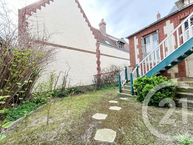 Afficher la photo en grand Appartement F4 à vendre - 4 pièces - 88.14 m2 - HOULGATE - 14 - BASSE-NORMANDIE - Century 21 Bagot Immobilier