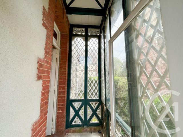 Afficher la photo en grand Appartement F4 à vendre - 4 pièces - 88.14 m2 - HOULGATE - 14 - BASSE-NORMANDIE - Century 21 Bagot Immobilier