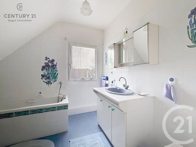 maison à vendre - 7 pièces - 154.18 m2 - HOULGATE - 14 - BASSE-NORMANDIE - Century 21 Bagot Immobilier