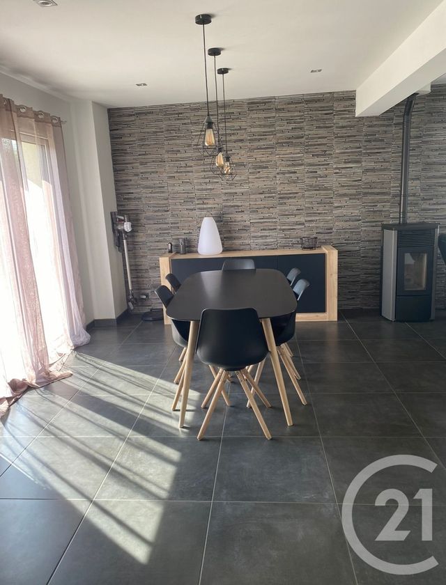 maison à louer - 6 pièces - 110.0 m2 - CRICQUEVILLE EN AUGE - 14 - BASSE-NORMANDIE - Century 21 Bagot Immobilier