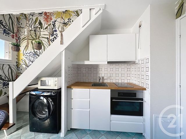 Appartement F2 à louer - 2 pièces - 28.06 m2 - MERVILLE FRANCEVILLE PLAGE - 14 - BASSE-NORMANDIE - Century 21 Bagot Immobilier