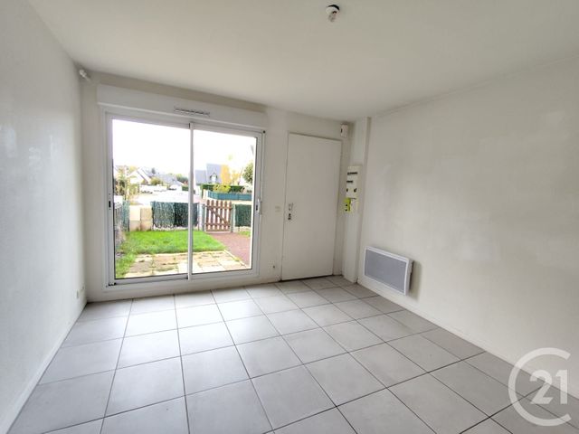 Afficher la photo en grand Appartement F2 à louer - 2 pièces - 30.03 m2 - HOULGATE - 14 - BASSE-NORMANDIE - Century 21 Bagot Immobilier