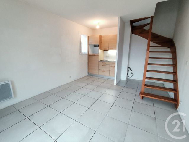 Afficher la photo en grand Appartement F2 à louer - 2 pièces - 30.03 m2 - HOULGATE - 14 - BASSE-NORMANDIE - Century 21 Bagot Immobilier