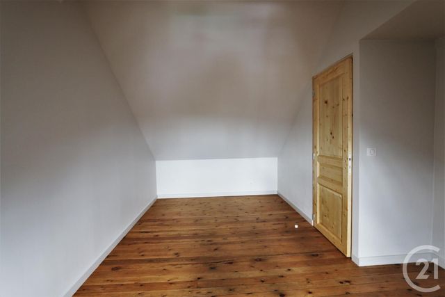 maison à louer - 5 pièces - 82.39 m2 - HOULGATE - 14 - BASSE-NORMANDIE - Century 21 Bagot Immobilier