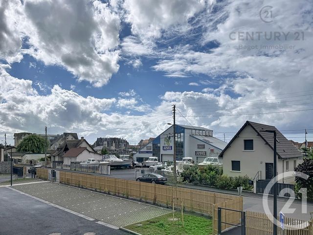 Appartement F4 à louer - 4 pièces - 81.41 m2 - DIVES SUR MER - 14 - BASSE-NORMANDIE - Century 21 Bagot Immobilier