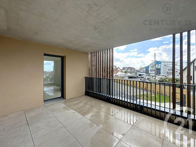 Appartement F4 à louer - 4 pièces - 81.41 m2 - DIVES SUR MER - 14 - BASSE-NORMANDIE - Century 21 Bagot Immobilier