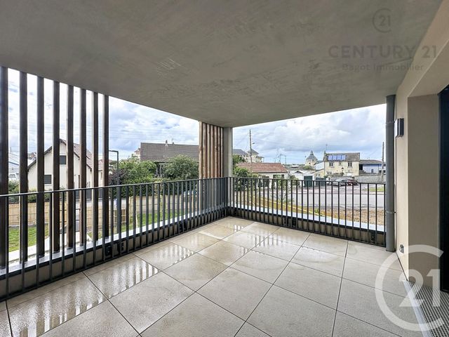 Appartement F4 à louer - 4 pièces - 81.41 m2 - DIVES SUR MER - 14 - BASSE-NORMANDIE - Century 21 Bagot Immobilier