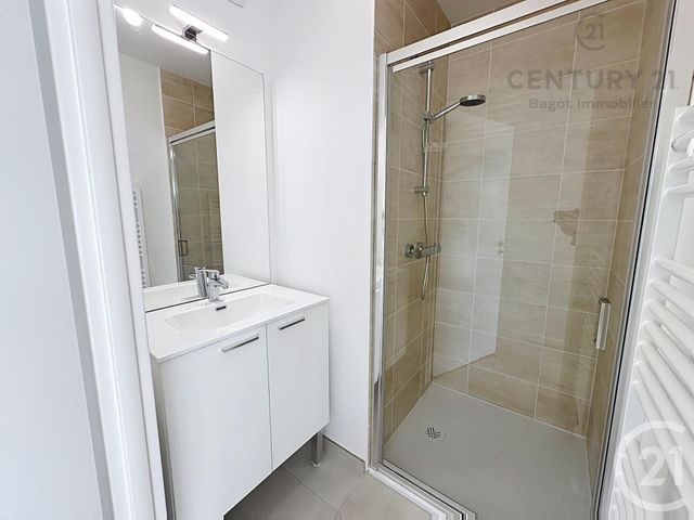 Appartement F4 à louer - 4 pièces - 81.41 m2 - DIVES SUR MER - 14 - BASSE-NORMANDIE - Century 21 Bagot Immobilier