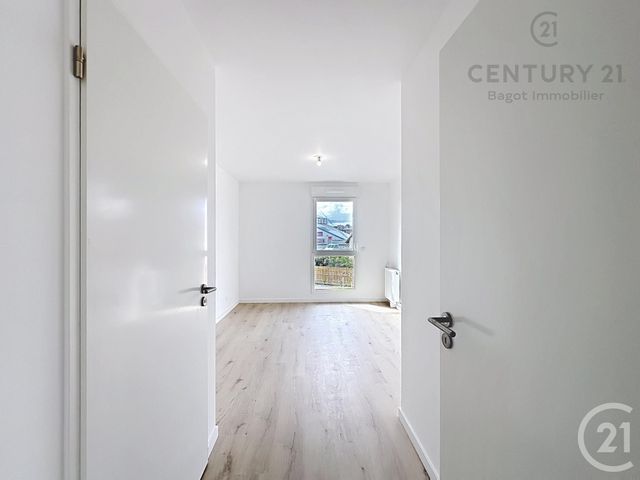 Appartement F4 à louer - 4 pièces - 81.41 m2 - DIVES SUR MER - 14 - BASSE-NORMANDIE - Century 21 Bagot Immobilier