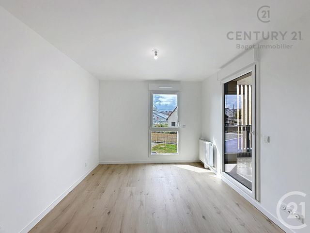 Appartement F4 à louer - 4 pièces - 81.41 m2 - DIVES SUR MER - 14 - BASSE-NORMANDIE - Century 21 Bagot Immobilier