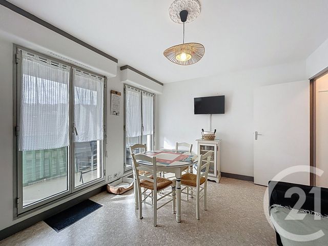 Appartement F2 à vendre - 2 pièces - 35.4 m2 - HOULGATE - 14 - BASSE-NORMANDIE - Century 21 Bagot Immobilier