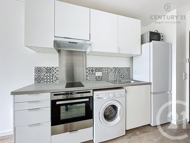 Appartement F1 à louer - 1 pièce - 21.33 m2 - HOULGATE - 14 - BASSE-NORMANDIE - Century 21 Bagot Immobilier