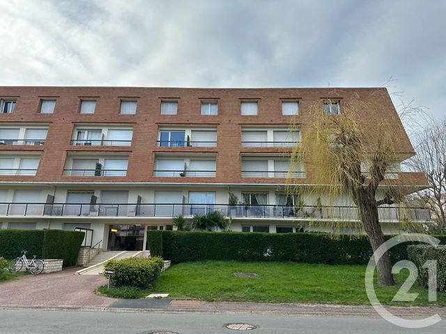 Appartement F1 à louer - 1 pièce - 21.33 m2 - HOULGATE - 14 - BASSE-NORMANDIE - Century 21 Bagot Immobilier