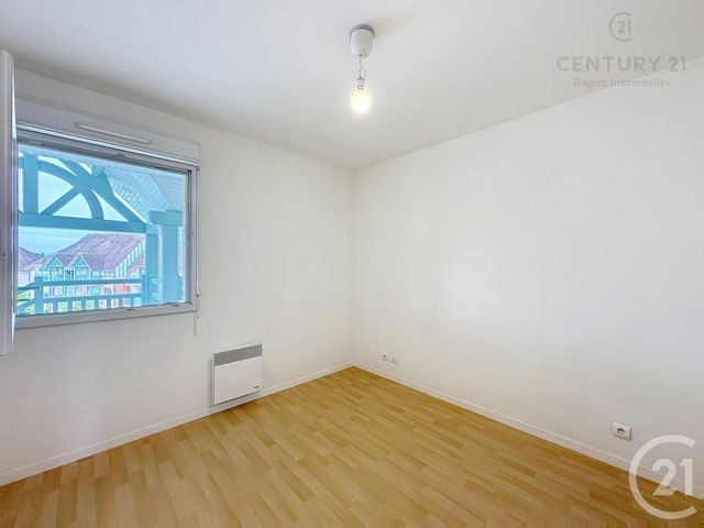 Appartement F2 à louer - 2 pièces - 37.0 m2 - HOULGATE - 14 - BASSE-NORMANDIE - Century 21 Bagot Immobilier