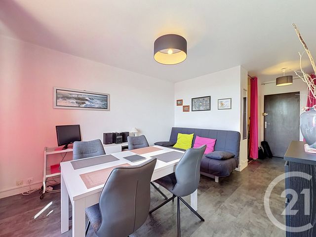 Appartement F2 + cabine à vendre - 2 pièces - 35.07 m2 - HOULGATE - 14 - BASSE-NORMANDIE - Century 21 Bagot Immobilier
