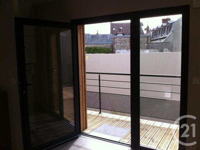 Appartement F2 à louer - 2 pièces - 32.52 m2 - HOULGATE - 14 - BASSE-NORMANDIE - Century 21 Bagot Immobilier