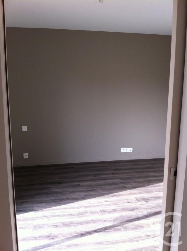 Appartement F2 à louer - 2 pièces - 32.52 m2 - HOULGATE - 14 - BASSE-NORMANDIE - Century 21 Bagot Immobilier