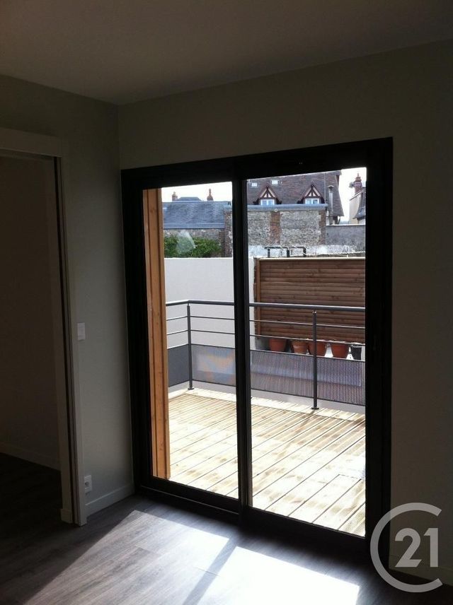 Appartement F2 à louer - 2 pièces - 32.52 m2 - HOULGATE - 14 - BASSE-NORMANDIE - Century 21 Bagot Immobilier