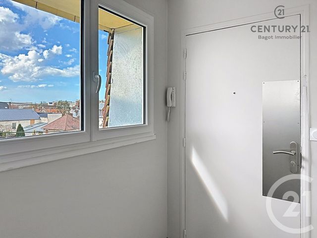 Appartement F4 à louer - 4 pièces - 90.58 m2 - DIVES SUR MER - 14 - BASSE-NORMANDIE - Century 21 Bagot Immobilier