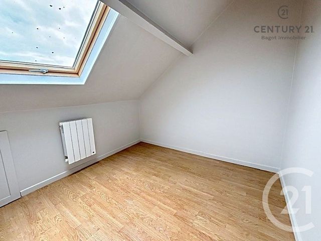 Appartement F4 à louer - 4 pièces - 90.58 m2 - DIVES SUR MER - 14 - BASSE-NORMANDIE - Century 21 Bagot Immobilier