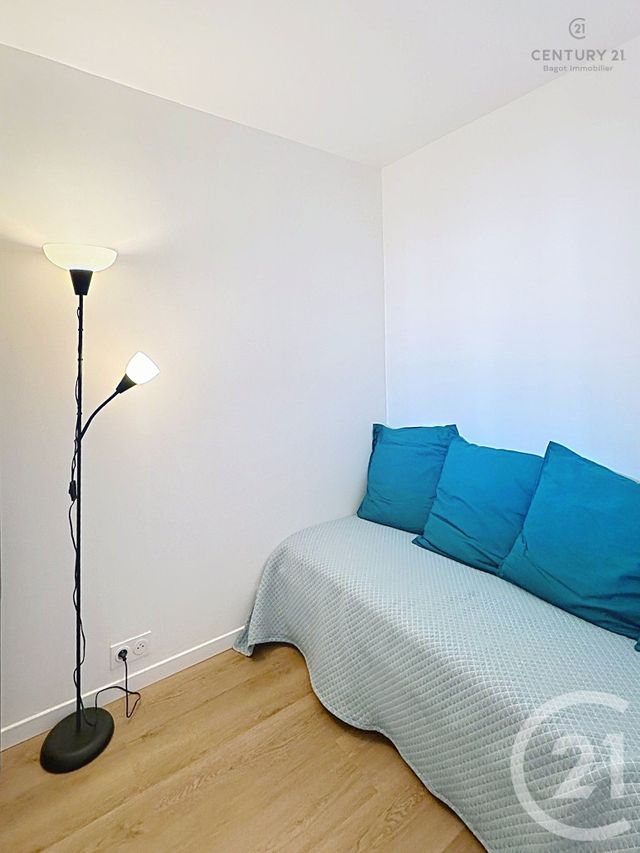 Appartement F2 + cabine à louer - 2 pièces - 35.91 m2 - HOULGATE - 14 - BASSE-NORMANDIE - Century 21 Bagot Immobilier