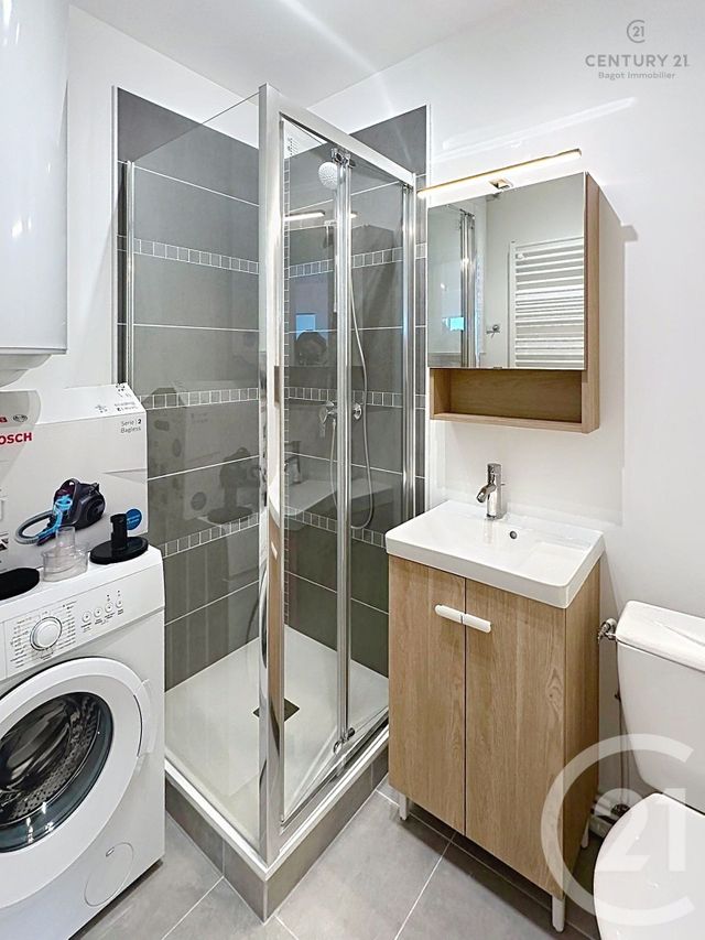 Appartement F2 + cabine à louer - 2 pièces - 35.91 m2 - HOULGATE - 14 - BASSE-NORMANDIE - Century 21 Bagot Immobilier