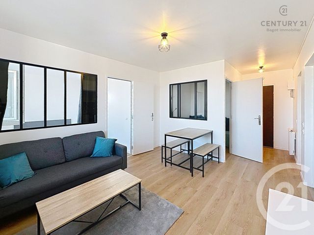 Appartement F2 + cabine à louer - 2 pièces - 35.91 m2 - HOULGATE - 14 - BASSE-NORMANDIE - Century 21 Bagot Immobilier