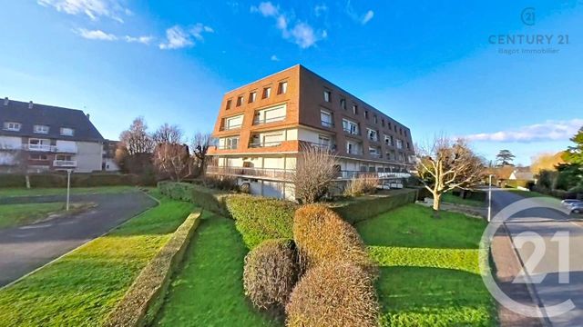 Appartement F2 + cabine à louer - 2 pièces - 35.91 m2 - HOULGATE - 14 - BASSE-NORMANDIE - Century 21 Bagot Immobilier