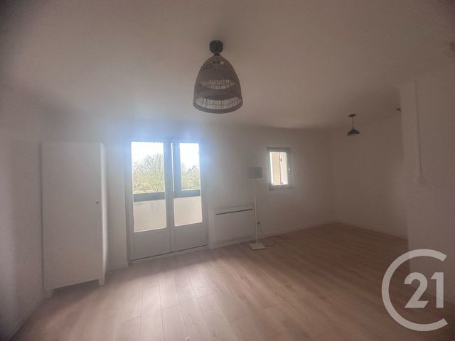 Appartement Studio à louer - 1 pièce - 24.0 m2 - VARAVILLE - 14 - BASSE-NORMANDIE - Century 21 Bagot Immobilier