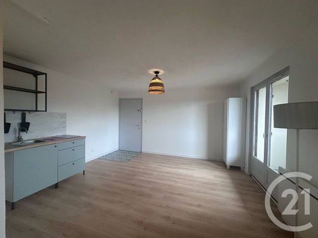 Appartement Studio à louer - 1 pièce - 24.0 m2 - VARAVILLE - 14 - BASSE-NORMANDIE - Century 21 Bagot Immobilier